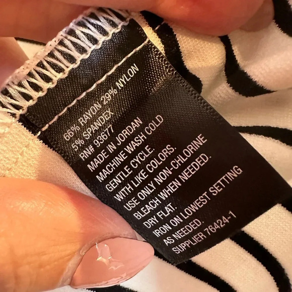 Worthington Black White Stretchy Stripe Ponte Pencil Skirt Women’s Size Medium M - Picture 8 of 9